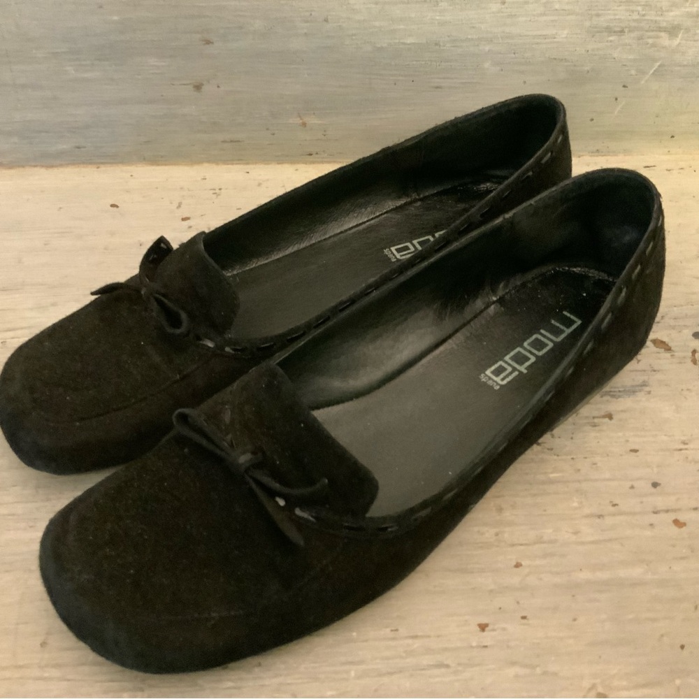 Moda Spana Black Faux Suede 1” Heel Loafers Size 9.5 Good Condition